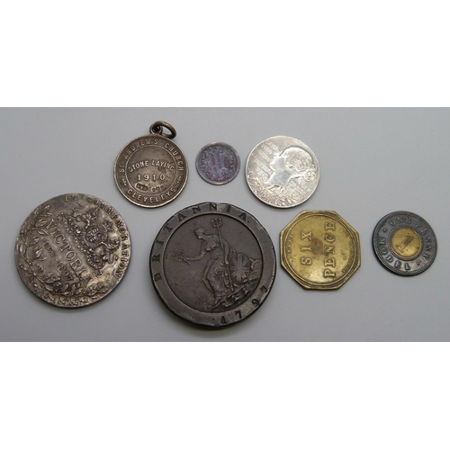 7335 - A George III cartwheel two penny coin, a silver medallion, two Queen Victoria medallions, a Victoria... 