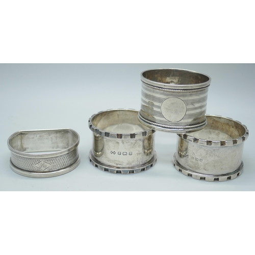 7371 - Four silver napkin rings, 78g