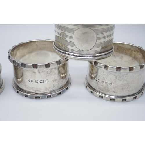 7371 - Four silver napkin rings, 78g