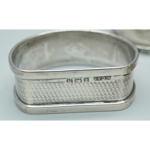 7371 - Four silver napkin rings, 78g