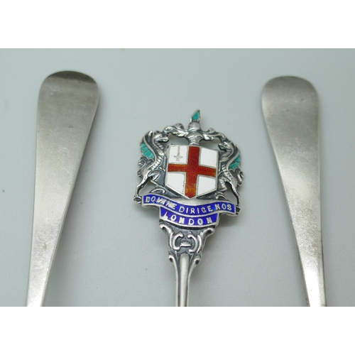 7372 - A collection of silver spoons, 178g, a plated ladle and three other plated items