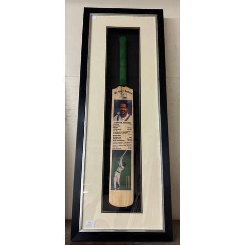 275 - A cased Sir Gary Sobers cricket bat, bearing signature