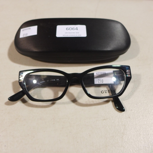 6064 - Guess Black Plastic Glasses and Case(348-210) *This lot is subject to Vat