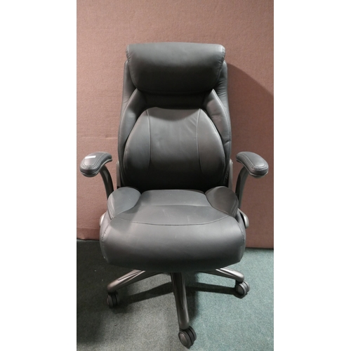 6133 - La-Z-Boy Air Executive Black Office Chair, Original RRP £179.99 + Vat (348-146) *This lot is subject... 