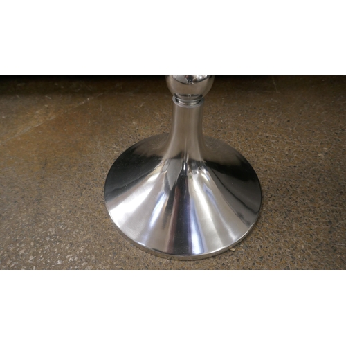 3235 - A silver champagne stand