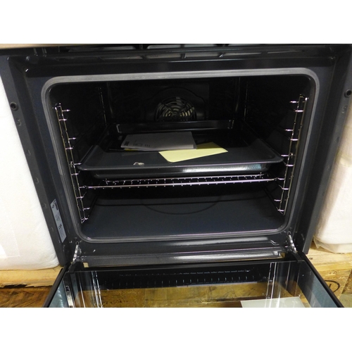 4085 - Zanussi Single Multifunction Oven, Original RRP £265.83 + Vat *This lot is subject to Vat