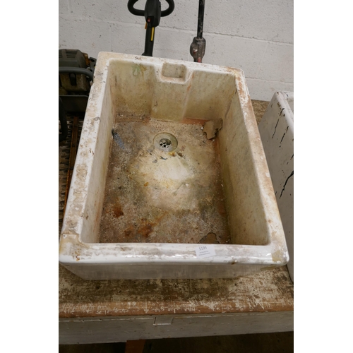 5378 - A white ceramic Belfast sink