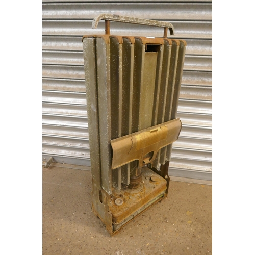 5426 - A vintage Aladdin paraffin heated radiator