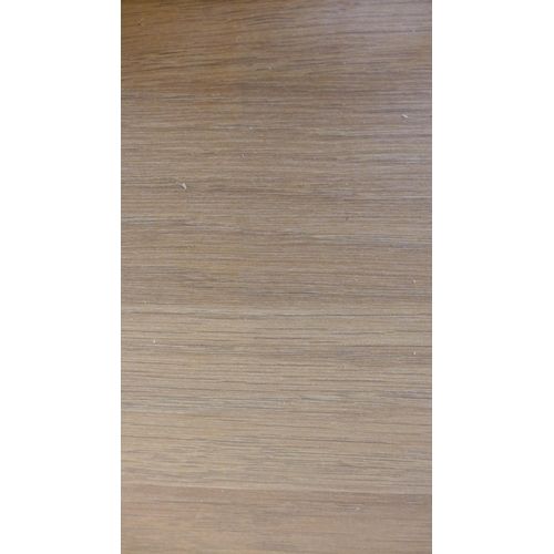 4122 - Worktop 3000x602mm Light Oak effect , Original RRP £496.67 + Vat *This lot is subject to Vat