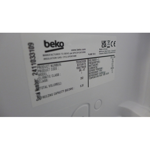 4153 - Beko Fridge Freezer , Original RRP £450 + Vat  *This lot is subject to Vat