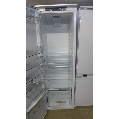 4154 - AEG Integrated Tower Freezer (Frost Free), Original RRP £849.17 + Vat  *This lot is subject to Vat