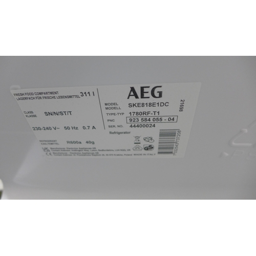 4154 - AEG Integrated Tower Freezer (Frost Free), Original RRP £849.17 + Vat  *This lot is subject to Vat