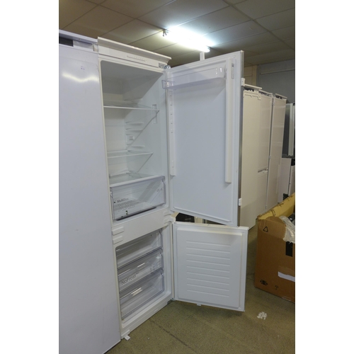 4157 - Bosch 60/40 Fridge Freezer - Frost Free, Original RRP £757.24 + Vat *This lot is subject to Vat