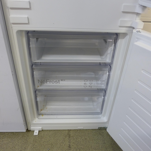 4157 - Bosch 60/40 Fridge Freezer - Frost Free, Original RRP £757.24 + Vat *This lot is subject to Vat