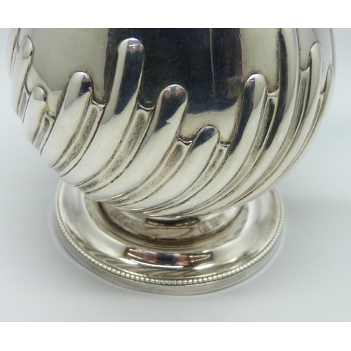 7132 - A Victorian silver chocolate pot, London 1885, Bradbury & Sons, 412g