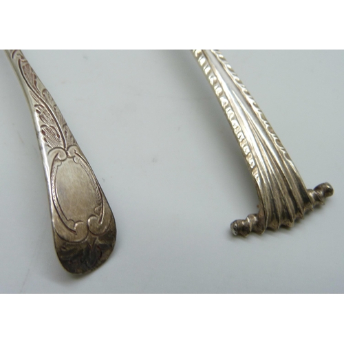 7157 - Two silver sifter spoons, Edinburgh 1824 and London 1820, 46g