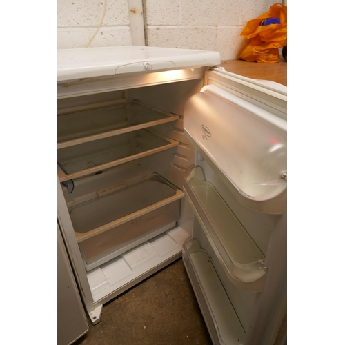 5260 - A Hotpoint Ice Diamond RLA21 under counter free standing fridge