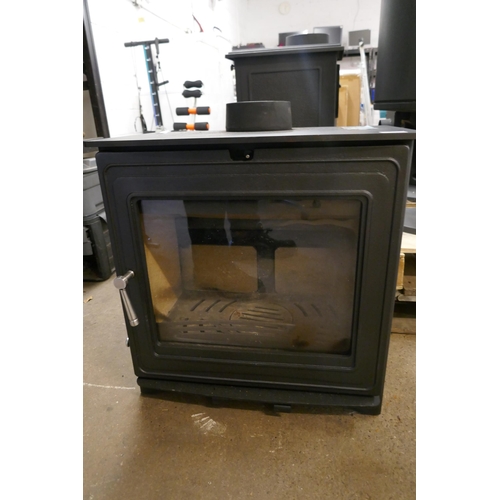 5266 - A cast iron Pembroke II wood burning stove 22/0119* This lot is subject to VAT