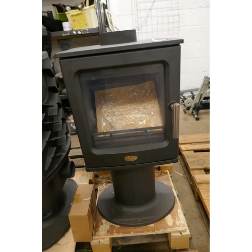 5268 - A Clarke Gloucester cast iron wood burning stove with pedestal base 21/0204* This lot is subject to ... 