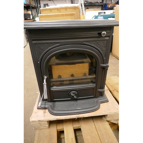 5270 - A Richmond II cast iron wood burning stove 19/0399* This lot is subject to VAT