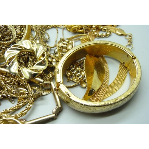 7214 - Gold-tone jewellery