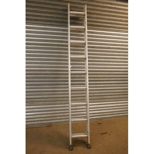 5359 - A 6 rung alloy ladder with work platform