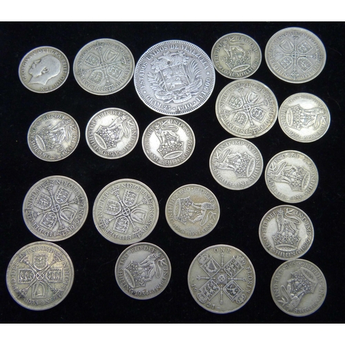 7244 - A 1910 Venezuela coin, 900 silver, 24.8g and a collection of 1920 - 1946 silver coins, 144.2g