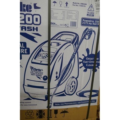 5425 - A boxed and sealed Clarke King 200 powerful 150 BAR 2175 PSI hot wash professional high pressure hot... 