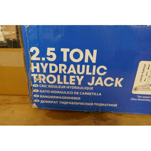 5457 - A boxed 2.5 ton hydraulic trolley jack * This lot is subject to VAT