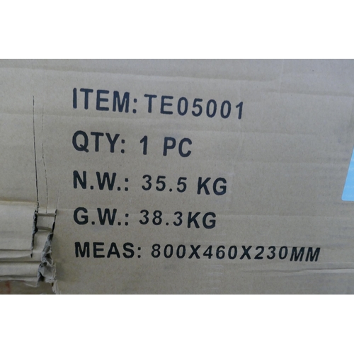 5500 - A boxed sample TE05001 0.5 ton transmission jack* This lot is subject to VAT