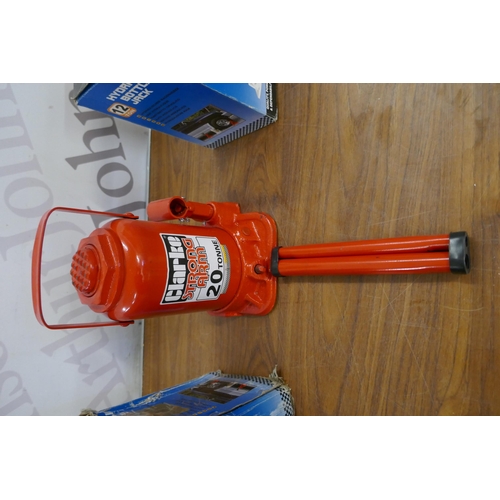 5506 - A 20 tonne hydraulic bottle jack and two 12 tonne hydraulic bottle jacks* This lot is subject to VAT