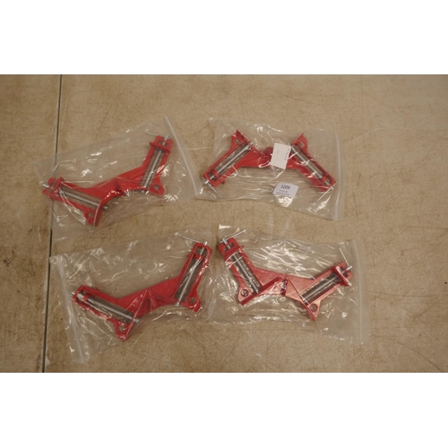 5209 - 4 carpenters corner clamps