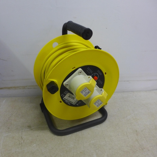 5004 - A Faithful 25 metre, 110V extension reel and a Faithful 4 way distribution box