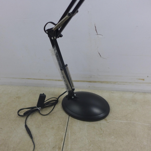 5024 - An Intertek Magnifying glass LED adjustable lamp 11/0098* This lot is subject to VAT