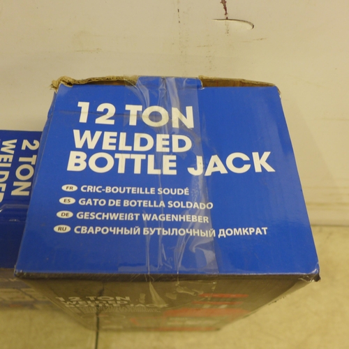 5032 - A 12 tonne welded bottle jack and a 2 tonne welded bottle jack * This lot is subject to VAT