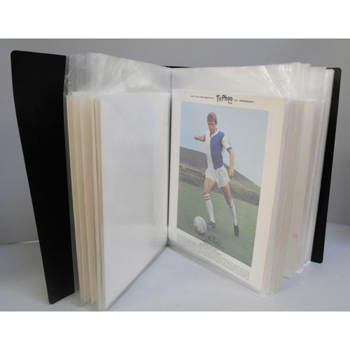 2080 - Football memorabilia; complete sets of Typhoo premium issues 'International Football Stars - 1st and... 