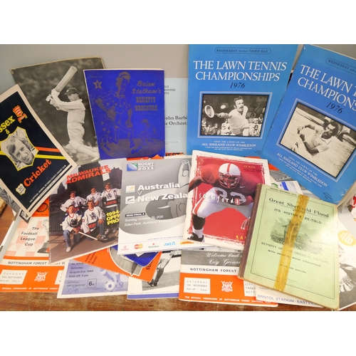 2090 - Football programmes; 1960s and later sport, etc.