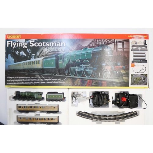 2112 - A Hornby OO gauge Flying Scotsman model rail set, boxed, incomplete and a/f