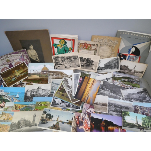 2117 - A collection of postcards, ephemera and aircraft books