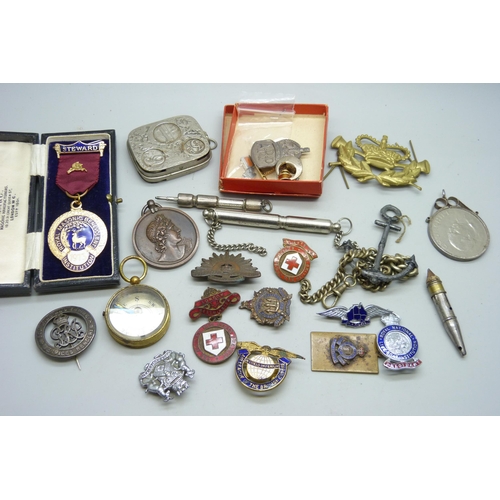 2166 - A WWI Wound badge, B316883, other badges, a coin case, a compass, etc.