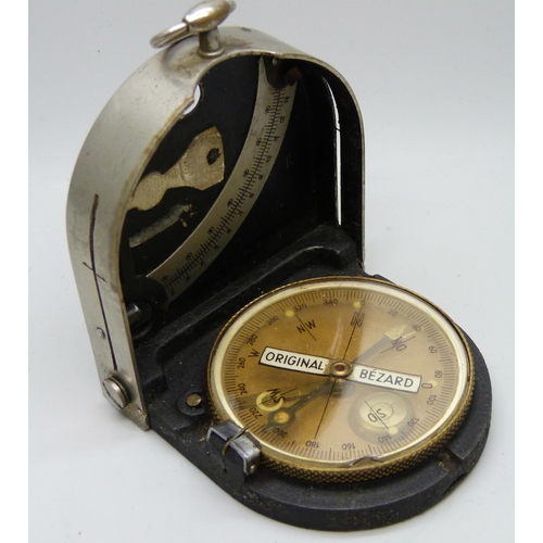 2169 - An original Bezard military compass