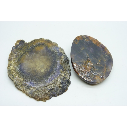 2174 - A nodule slice of Blue John Ridley vein, discovered in 2014 and a polished pebble of the same