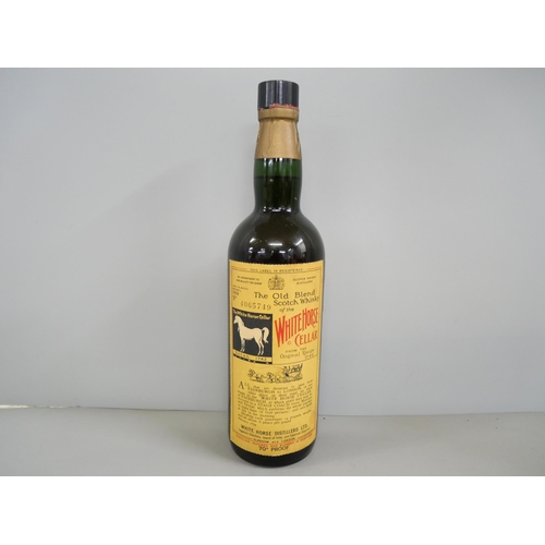 2207 - One bottle, The White Horse Cellar The Old Blend Scotch Whisky, bottled 1959, No.465749, a Shelley B... 