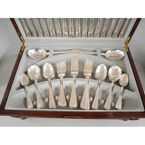 2268 - A Viners Sheffield canteen of cutlery, Traditional Bead pattern  **PLEASE NOTE THIS LOT IS NOT ELIGI... 