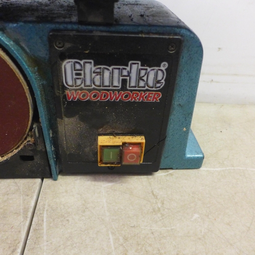 5054B - A Clarke Woodworker CS46E belt and disk sander