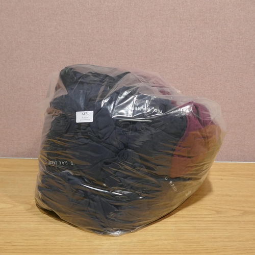 6171 - Quantity of Ted Baker loungewear, various colours & sizes (338) *This lot is subject to Vat