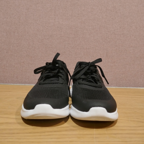 6089 - Skechers air cooled memory foam black/white trainers, UK size 5.5  (338)  *This lot is subject to VA... 