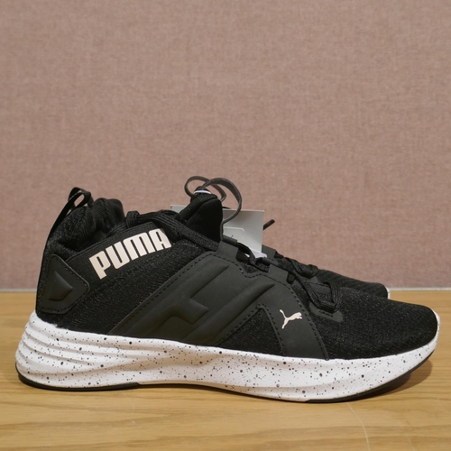 6093 - Puma black/white trainers, UK size 4 (338) *This lot is subject to Vat