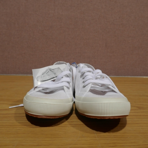 6094 - Supergra white trainers size UK 9 (338) *This lot is subject to Vat