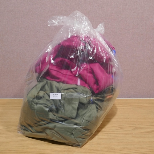 6169 - Quantity of Children's Champion hoodies in green & pink, various sizes  (338) *This lot is subject t... 